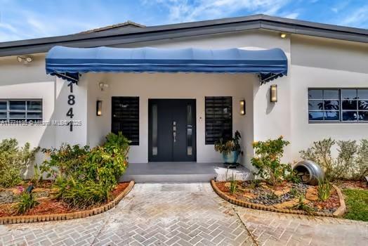 Picture of 1841 NE 196Th Ter, Miami, FL 33179