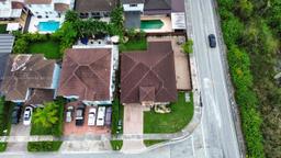 Picture of 15676 SW 9Th Ln, Miami, FL 33194