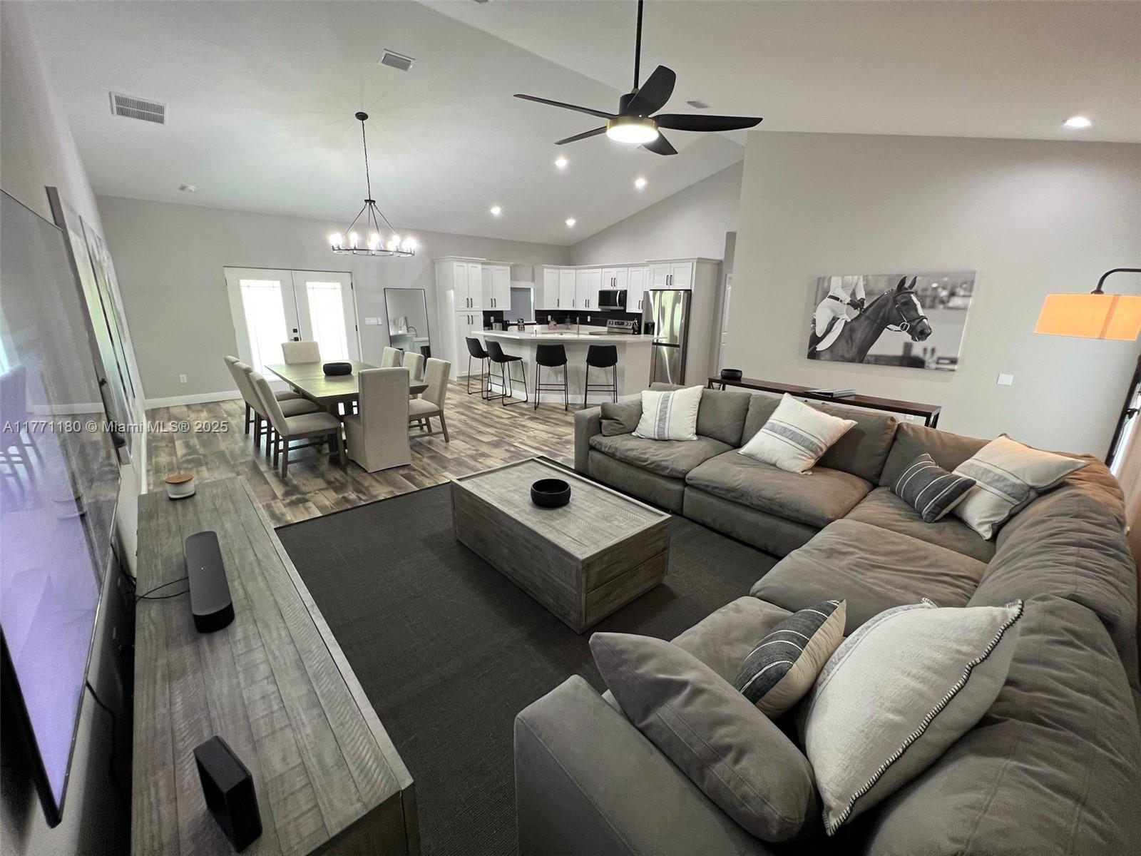 Picture of 36 Lake Wood Cir, Ocala, FL 34482