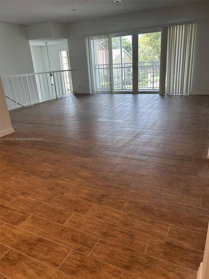 Picture of 5880 NW 57Th # 7, Tamarac FL 33319