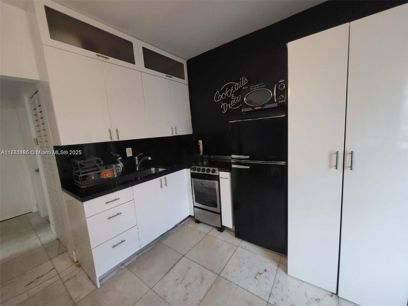 Picture of 801 8Th St # 101, Miami Beach FL 33139