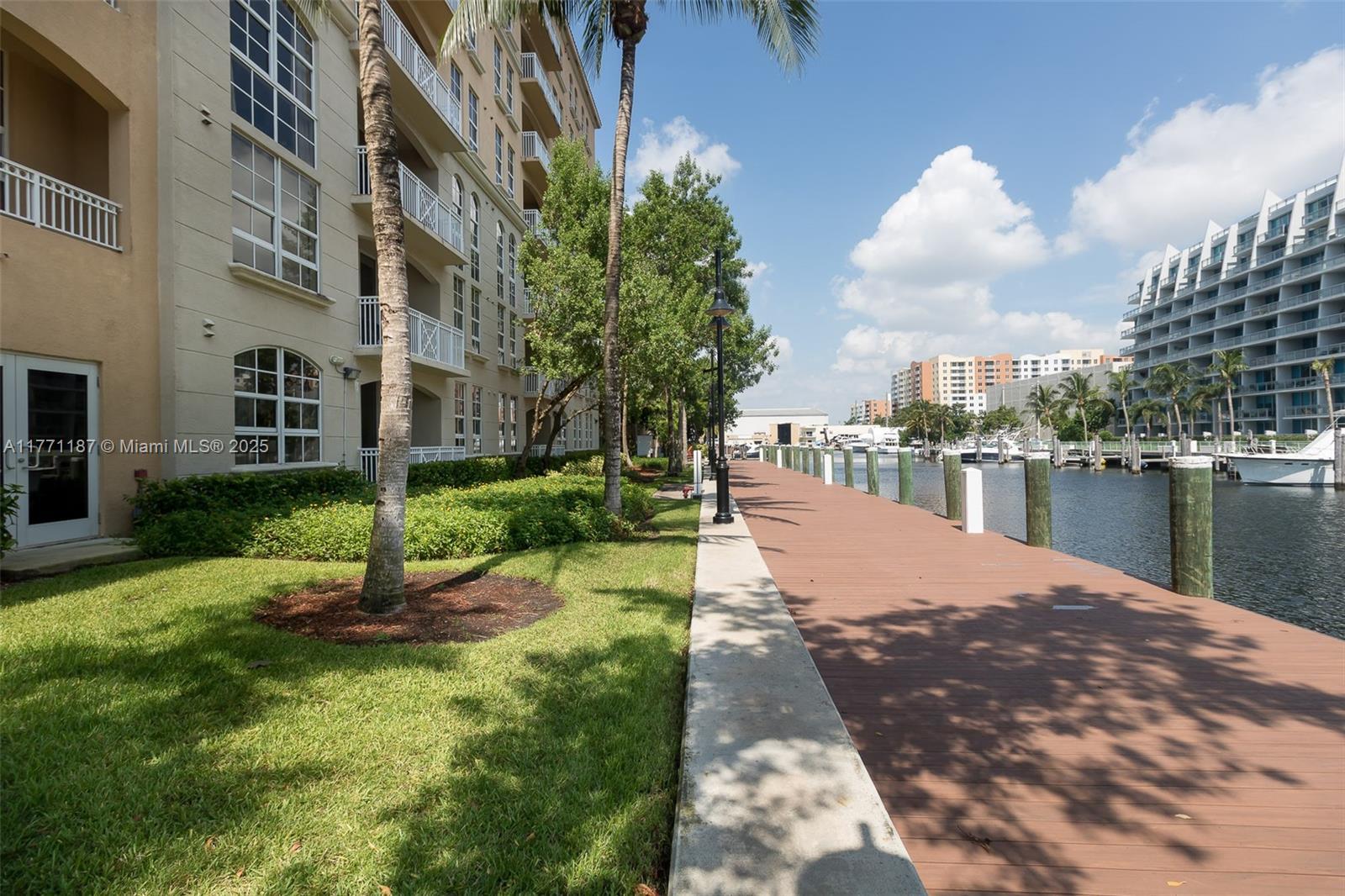 Picture of 3001 NE 185Th St # 113, Aventura, FL 33180