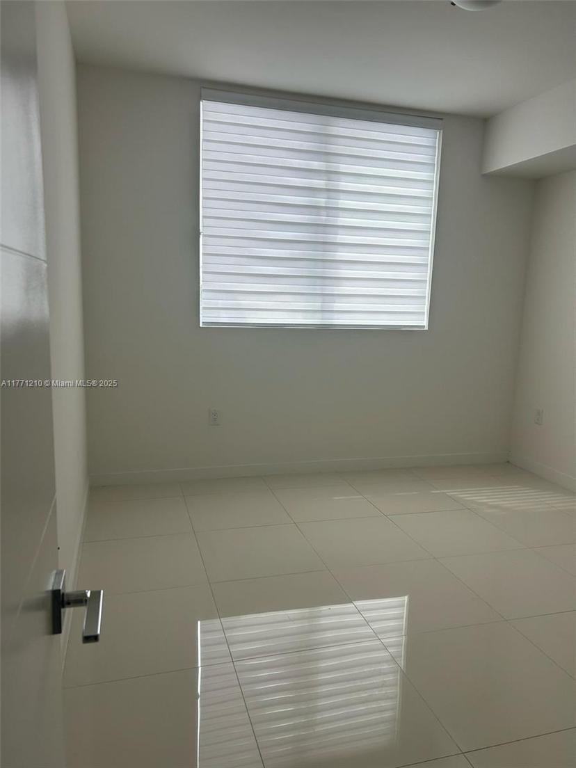 Picture of 7825 NW 107Th Ave # 414, Doral FL 33178