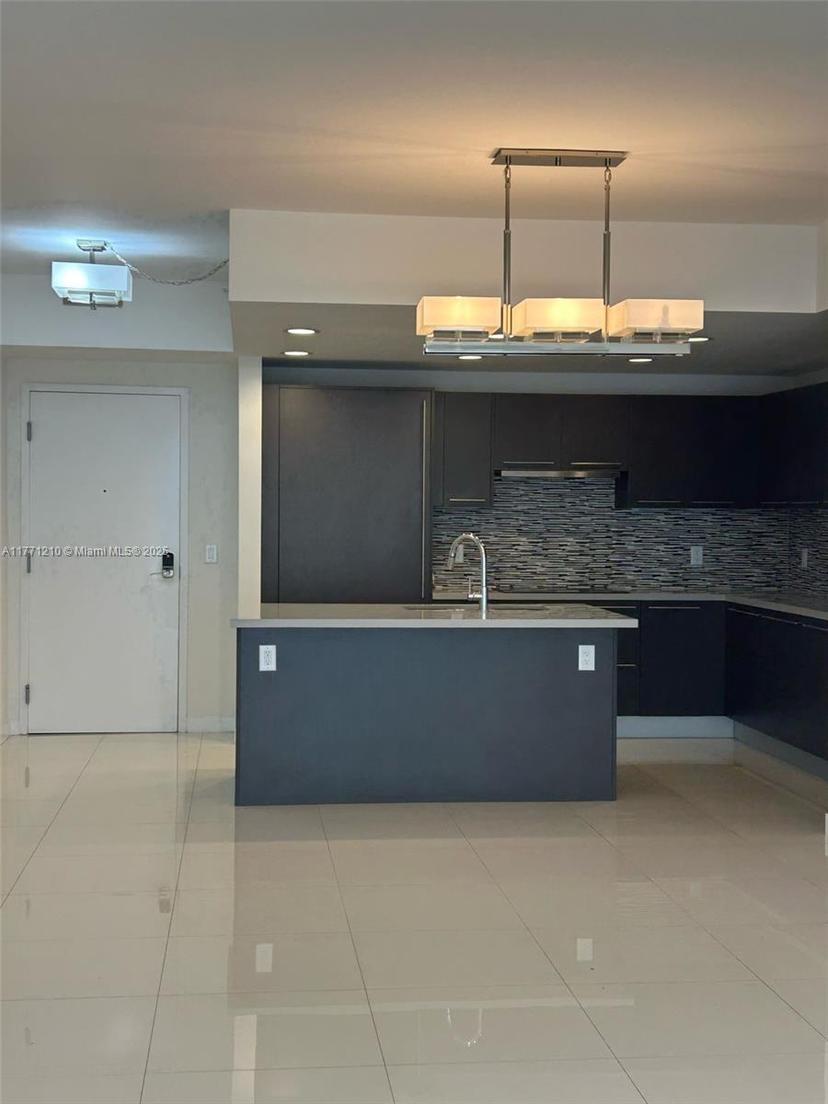 Picture of 7825 NW 107Th Ave # 414, Doral FL 33178