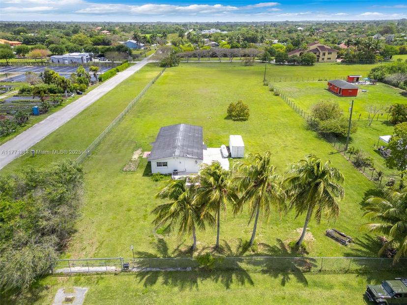 Picture of 21670 SW 240Th St, Homestead FL 33031