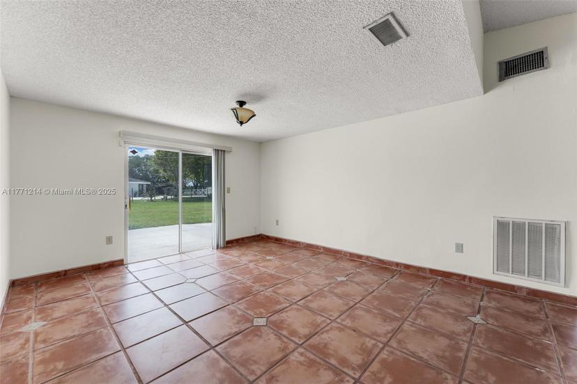 Picture of 21670 SW 240Th St, Homestead FL 33031