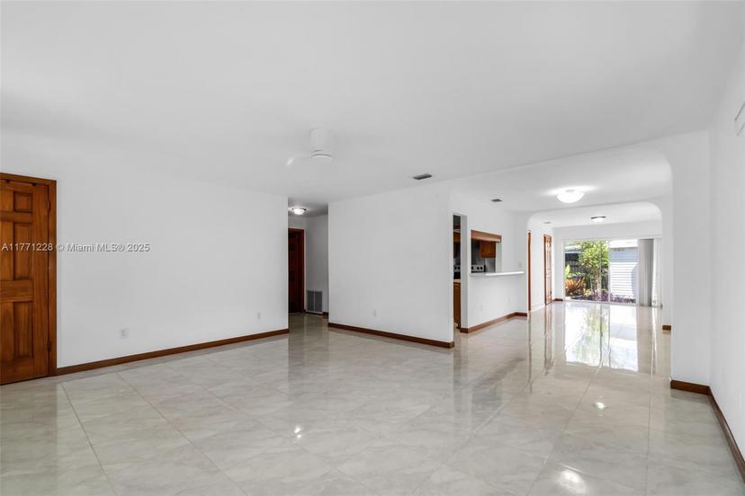 Picture of 9085 SW 157Th St, Palmetto Bay FL 33157