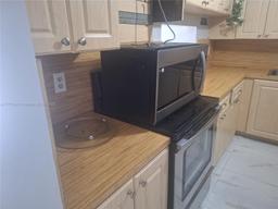 Picture of 1480 W 46Th St # 208, Hialeah, FL 33012