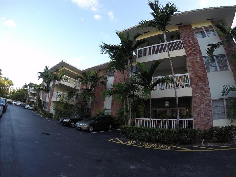 Picture of 2424 SE 17Th Cswy # 110B, Fort Lauderdale FL 33316