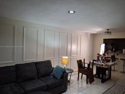 Picture of 6101 N Falls Cir Dr # 312, Lauderhill, FL 33319