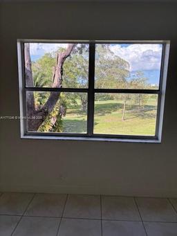 Picture of 6101 N Falls Cir Dr # 312, Lauderhill, FL 33319