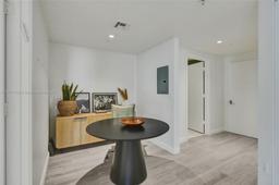 Picture of 45 SW 9Th St # 1803, Miami, FL 33130