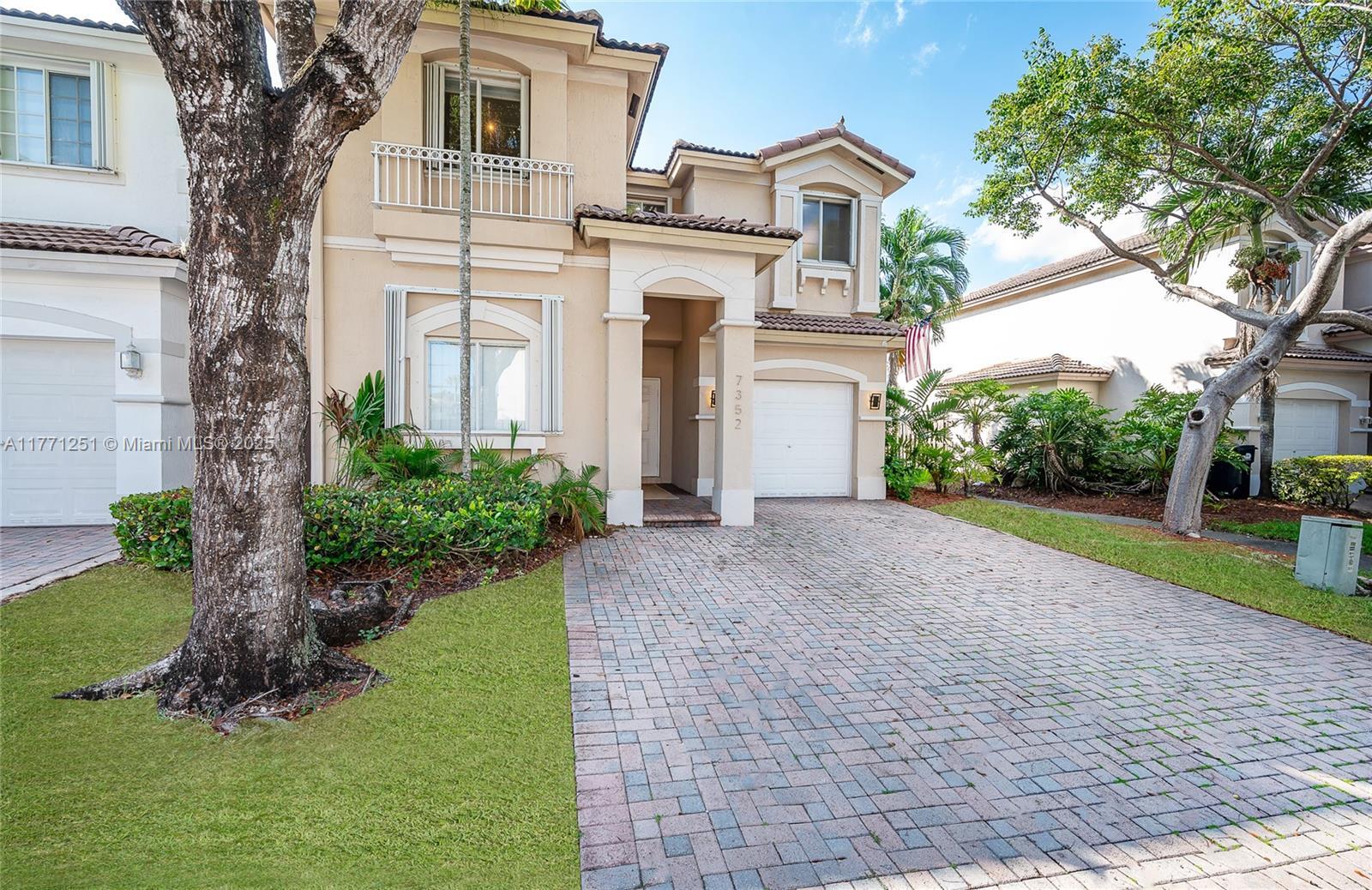 Picture of 7352 NW 112Th Ct, Doral, FL 33178