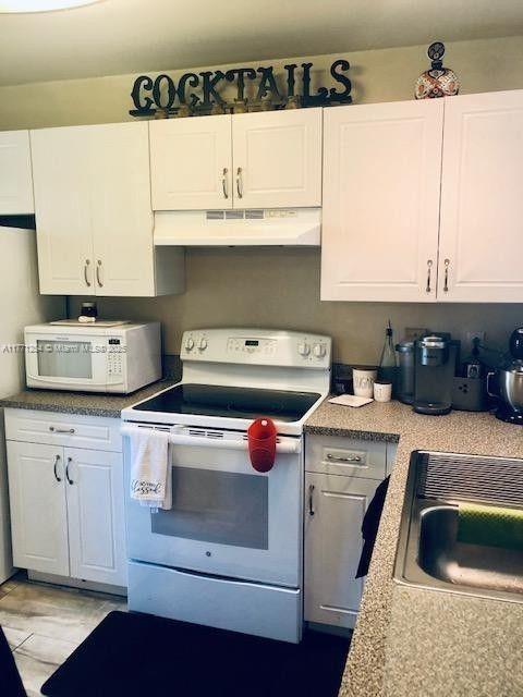 Picture of 4783 Via Palm Lks # 101, West Palm Beach FL 33417