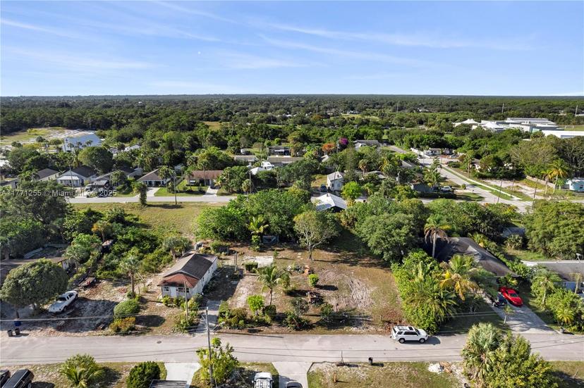 Picture of 8506 SE Eucalyptus, Hobe Sound FL 33455
