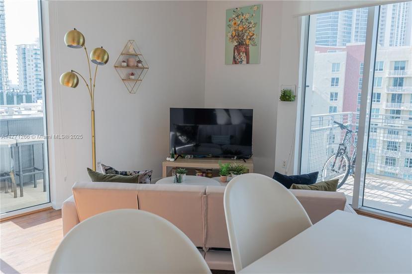 Picture of 350 NE 24Th St # 1001, Miami FL 33137