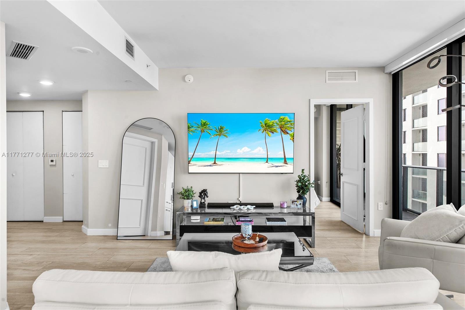 Picture of 55 SW 9Th St # 3601, Miami, FL 33130