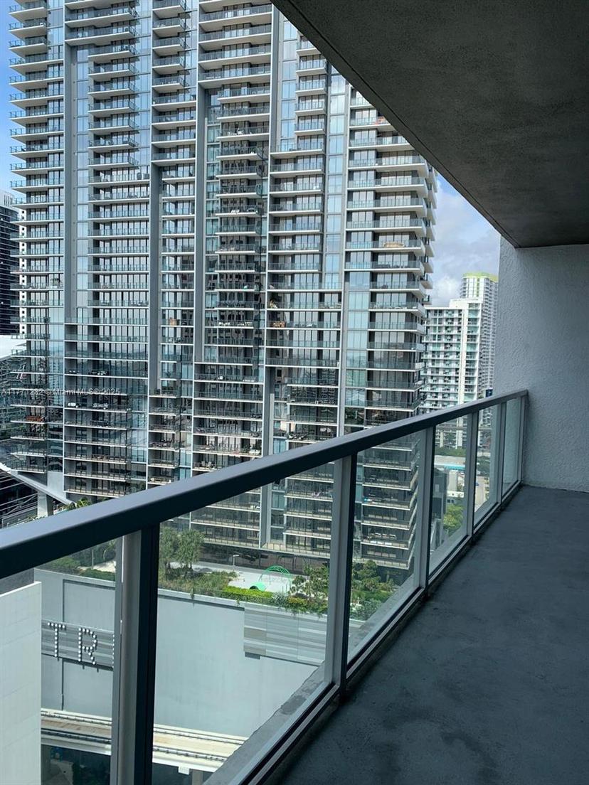 Picture of 55 SE 6Th St # 2404, Miami FL 33131