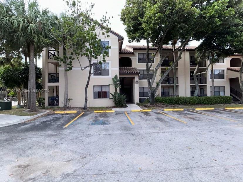 Picture of 4441 W Mcnab Rd # 12, Pompano Beach FL 33069