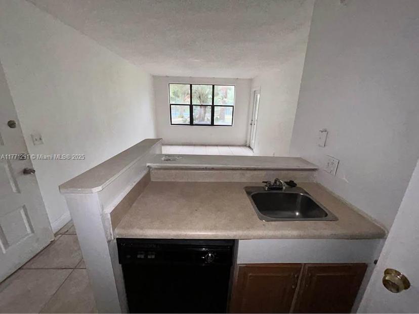 Picture of 4441 W Mcnab Rd # 12, Pompano Beach FL 33069