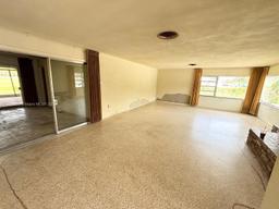 Picture of 1198 N Country Club Dr, Crystal River, FL 34429