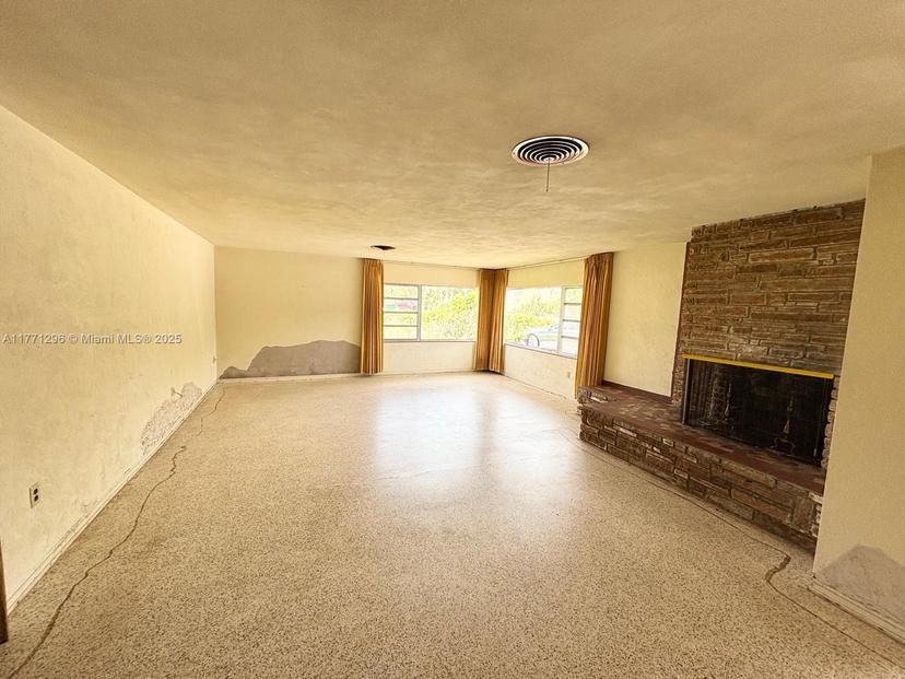 Picture of 1198 N Country Club Dr, Crystal River FL 34429