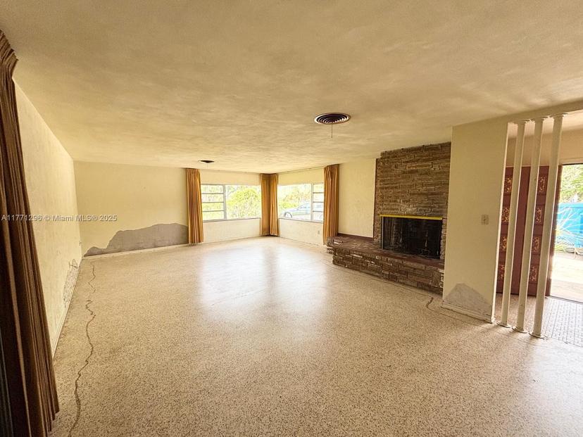 Picture of 1198 N Country Club Dr, Crystal River FL 34429