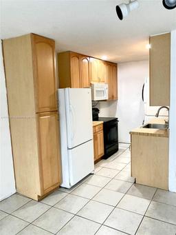 Picture of 11562 Royal Palm Blvd # 11562, Coral Springs, FL 33065