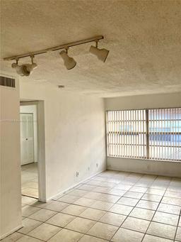 Picture of 11562 Royal Palm Blvd # 11562, Coral Springs, FL 33065