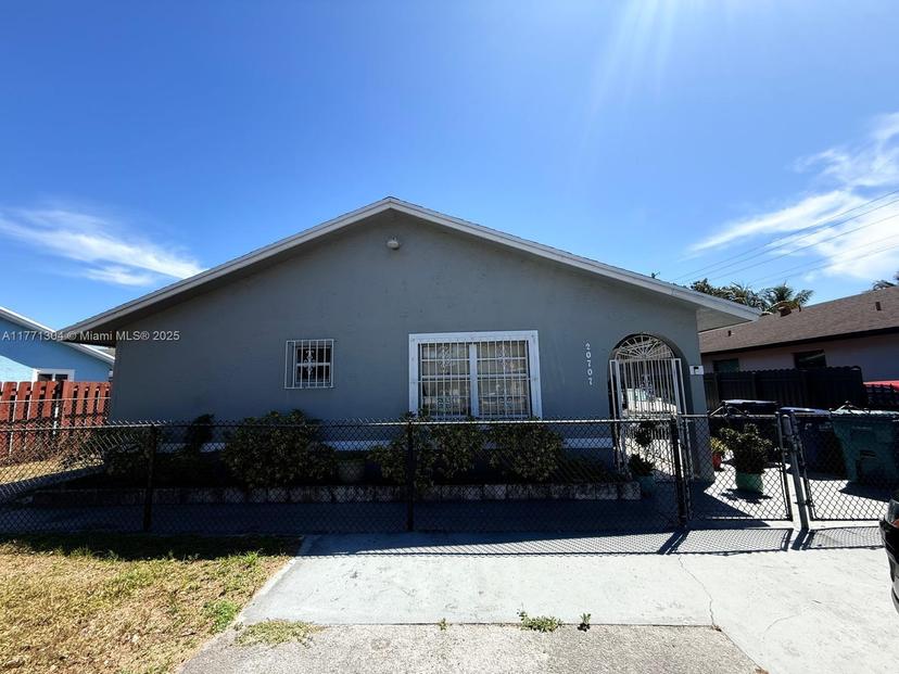 Picture of 20707 NW 41St Ave Rd, Miami Gardens FL 33055
