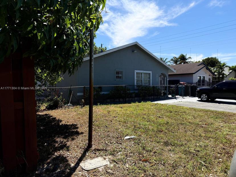 Picture of 20707 NW 41St Ave Rd, Miami Gardens FL 33055