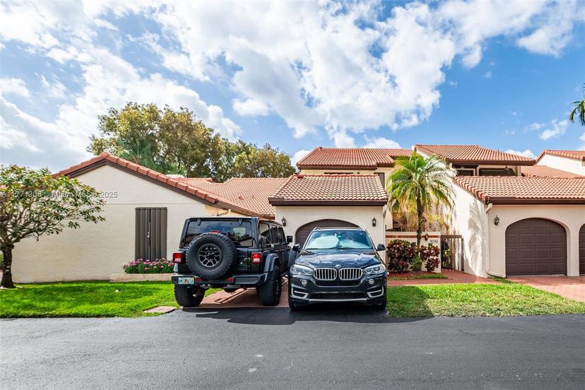Picture of 9340 NW 48Th Doral Ter, Doral FL 33178
