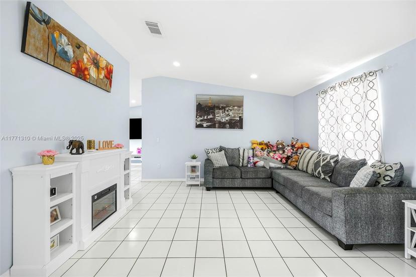 Picture of 15317 SW 179Th Ter, Miami FL 33187