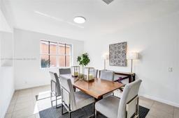 Picture of 1942 Timberline Rd, Weston, FL 33327