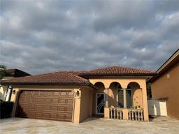 Picture of 3472 SW 156Th Ct, Miami, FL 33185
