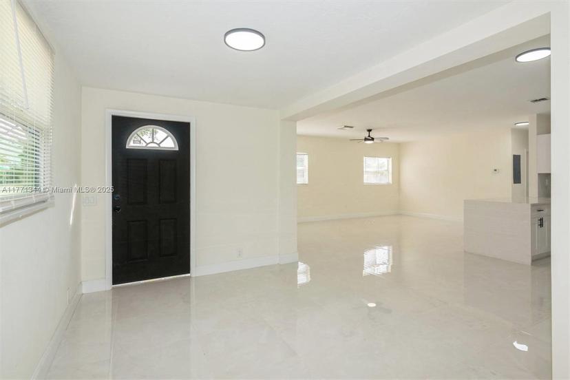 Picture of 9930 Caribbean Blvd, Cutler Bay FL 33189