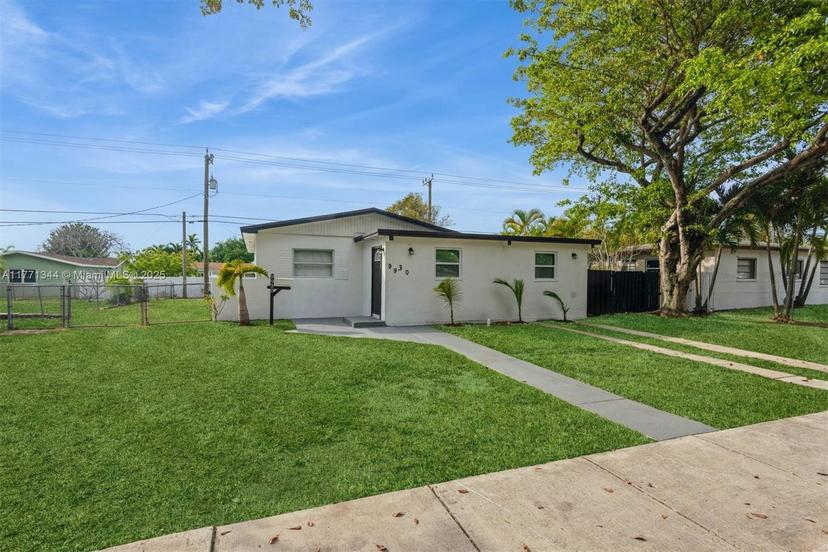 Picture of 9930 Caribbean Blvd, Cutler Bay FL 33189