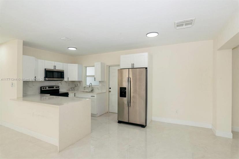 Picture of 9930 Caribbean Blvd, Cutler Bay FL 33189