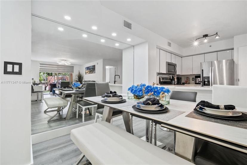 Picture of 2113 Renaissance Blvd # 105, Miramar FL 33025