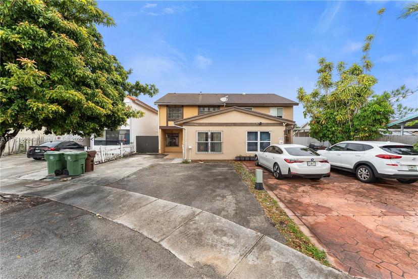 Picture of 3865 W 10Th Dr, Hialeah FL 33012