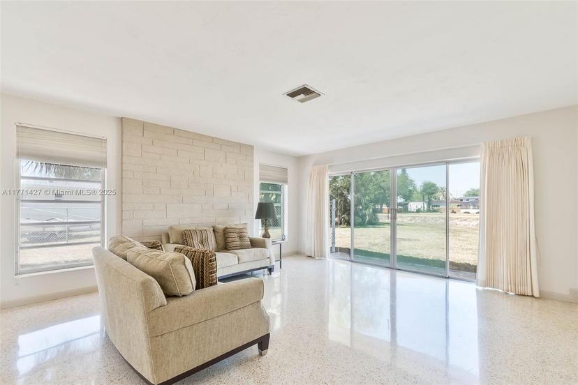 Picture of 9941 SW 101St St, Miami FL 33176