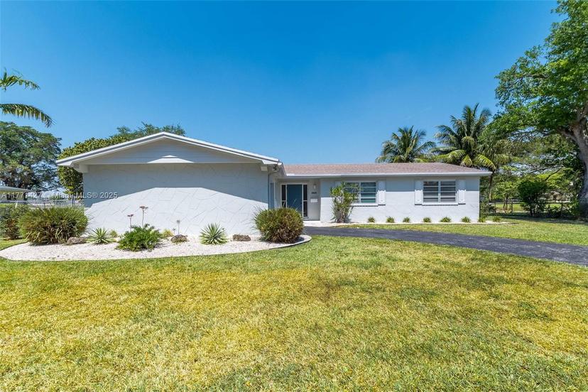 Picture of 9941 SW 101St St, Miami FL 33176