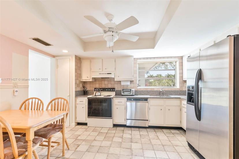 Picture of 9941 SW 101St St, Miami FL 33176