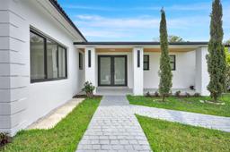 Picture of 4627 SW 128Th Ct, Miami, FL 33175