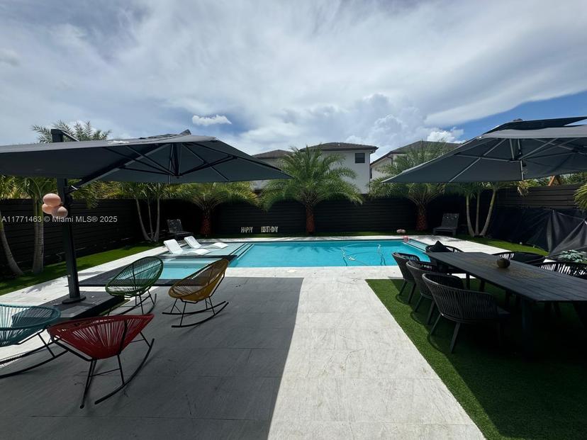 Picture of 8868 NW 161St Ter, Miami Lakes FL 33018