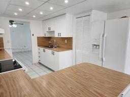 Picture of 857 W 79Th Pl, Hialeah, FL 33014