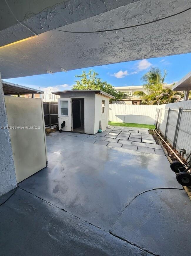 Picture of 857 W 79Th Pl, Hialeah FL 33014