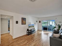 Picture of 4900 Washington St # 203, Hollywood, FL 33021