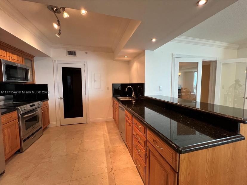 Picture of 9055 SW 73Rd Ct # 2009, Miami FL 33156