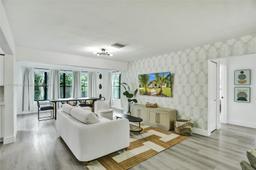 Picture of 2515 NE 207Th St, Miami, FL 33180